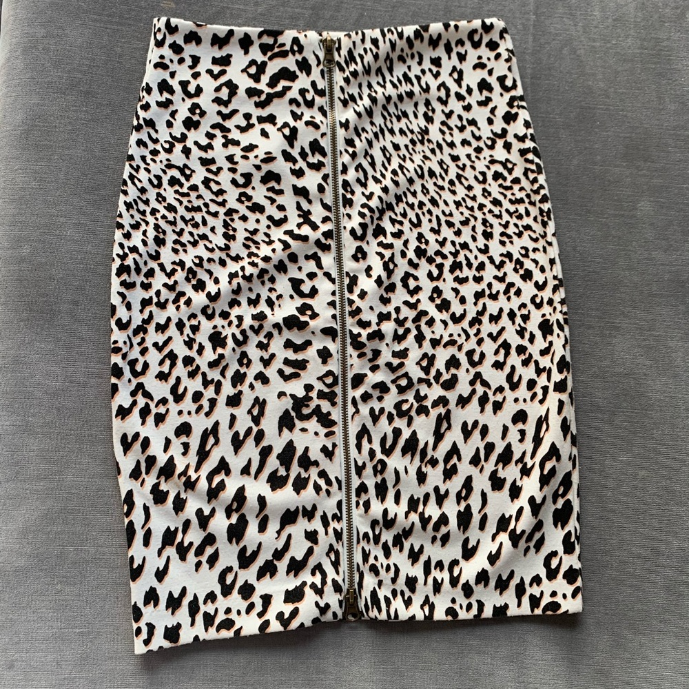 Petticoat Alley Pencil Zip Skirt